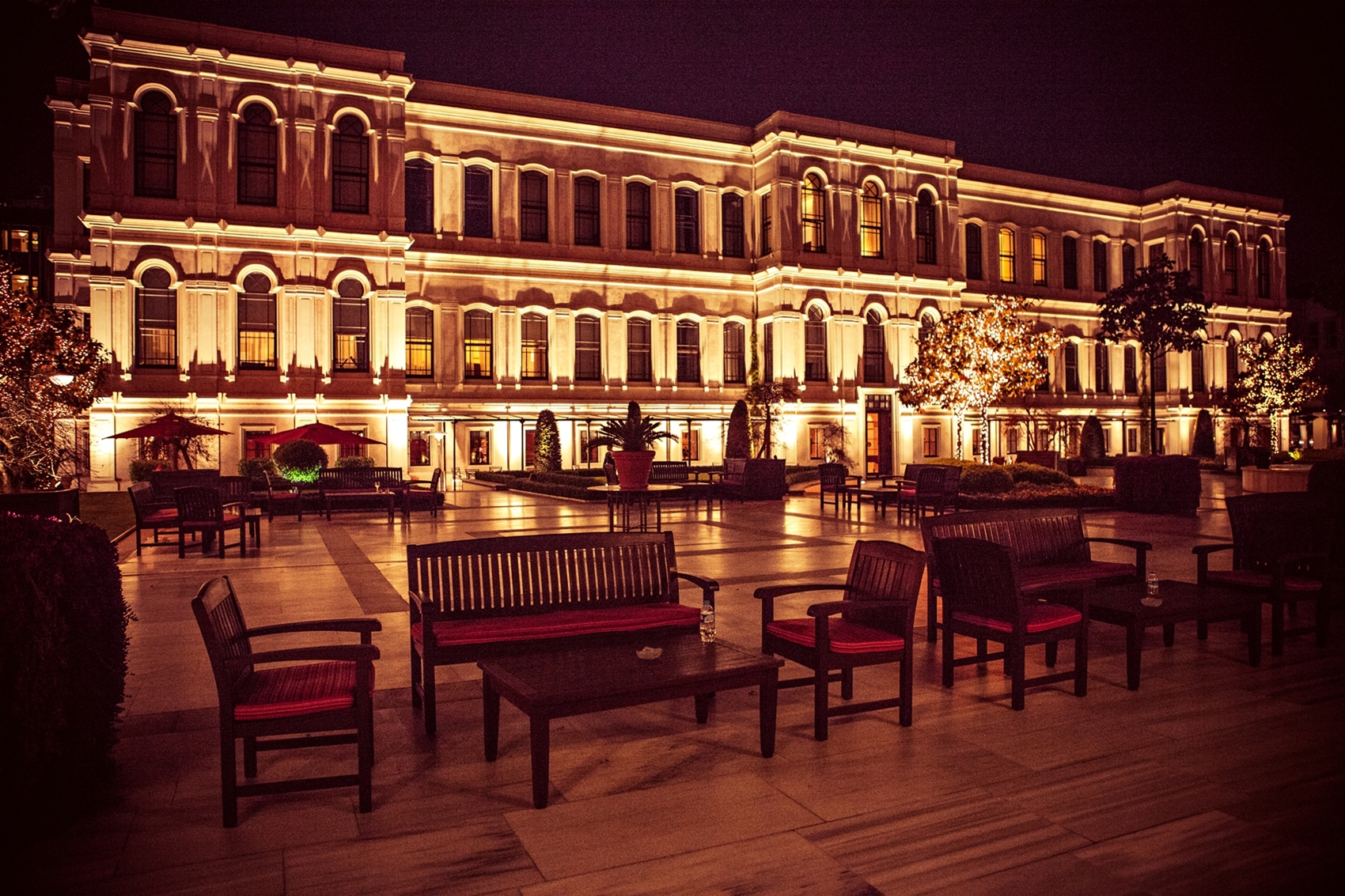 Four seasons bosphorus. Фор Сизонс Стамбул.